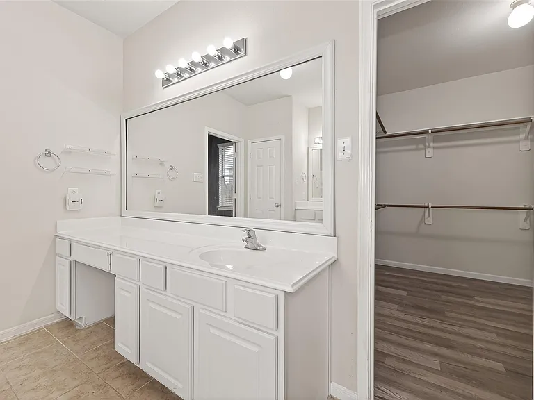 21711 Crest Peak Way — Photo 35