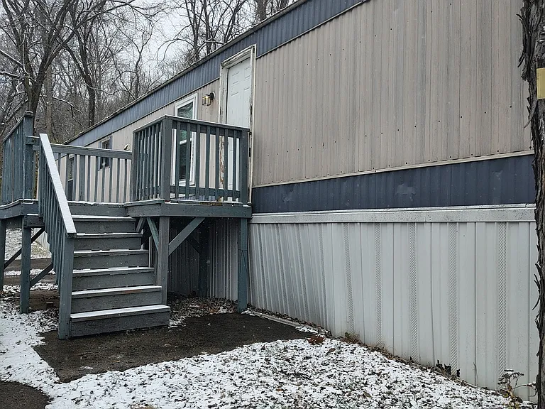 515 Michelles Cv — Photo 9