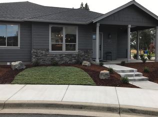 14 Fir Cir, Eagle Point, OR 97524