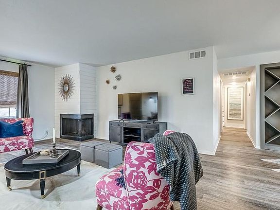 5th image of 11301 N May Ave APT A