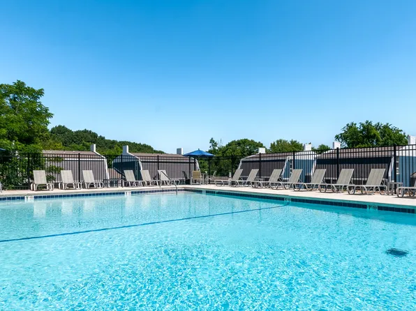 The Cascades Apartments and Townhomes