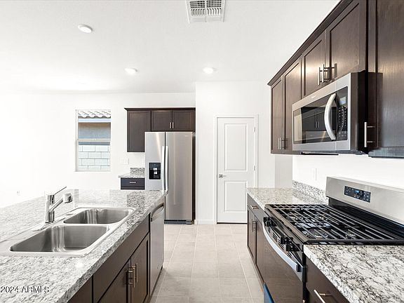 4th image of 41595 W Sonoran Trail