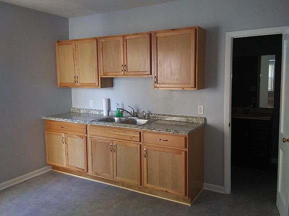 4th image of 123 John St #1F