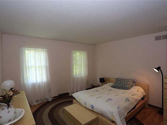 4th image of 7094 Old Chapel Dr