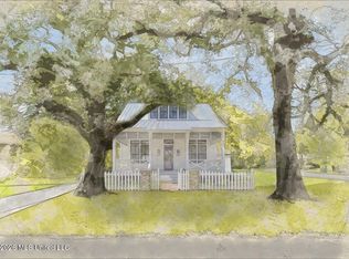 604 Magnolia Ave, Ocean Springs, MS 39564