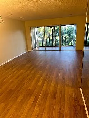 4411 Trevi Ct #305