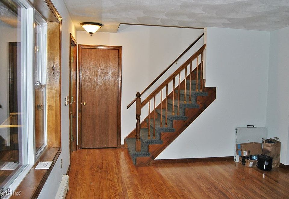 2. front entrance