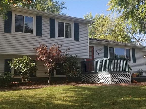 2nd image of 8271 Carnation Dr