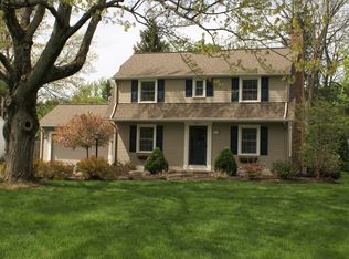 30 Chelmsford Rd, Rochester, NY 14618