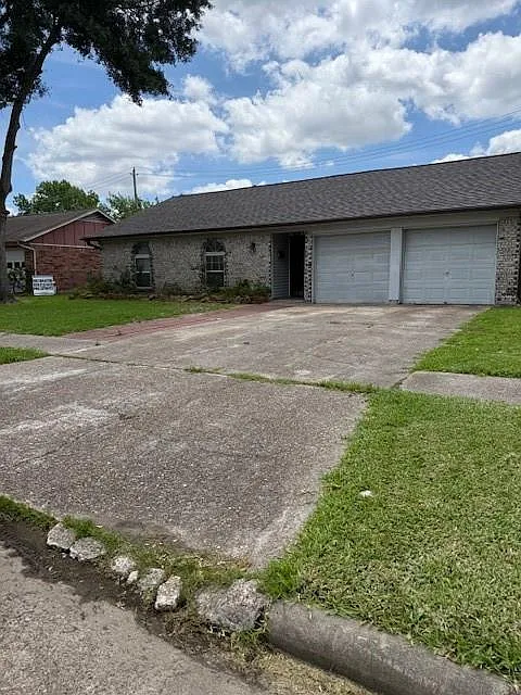 Building Photo - 10014 Carlow Ln