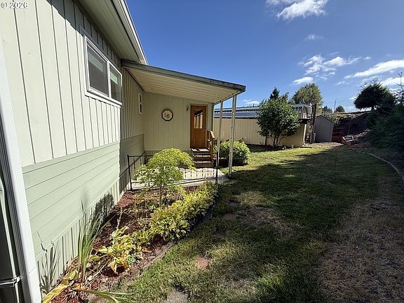 5th image of 1709 NE 78th St