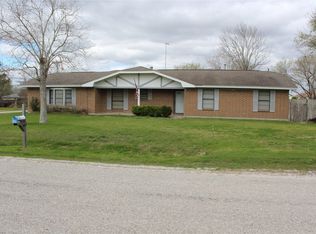 300 Austin Ave, Palacios, TX 77465