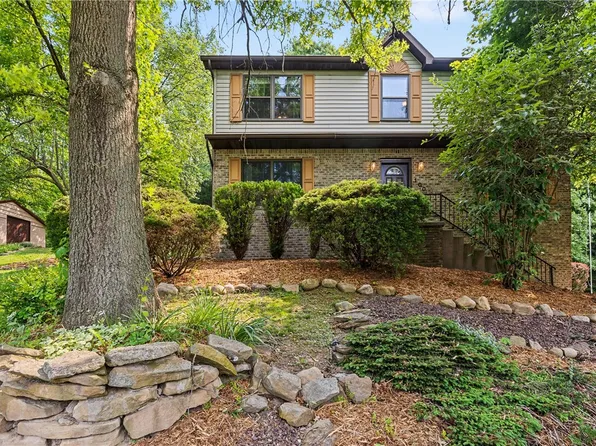 100 Shads Hollow Rd, Monaca, PA 15061