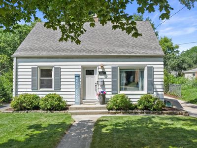 1128 Lindbergh AVENUE, Waukesha, WI, 53188