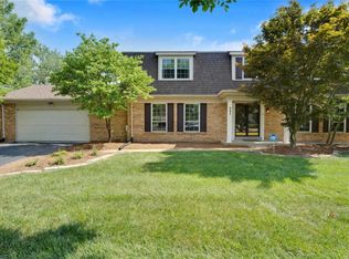 501 Princeway Ct, Ballwin, MO
