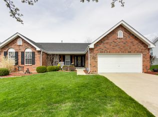 16435 Prestwick Place Ln, Ballwin, MO 63011