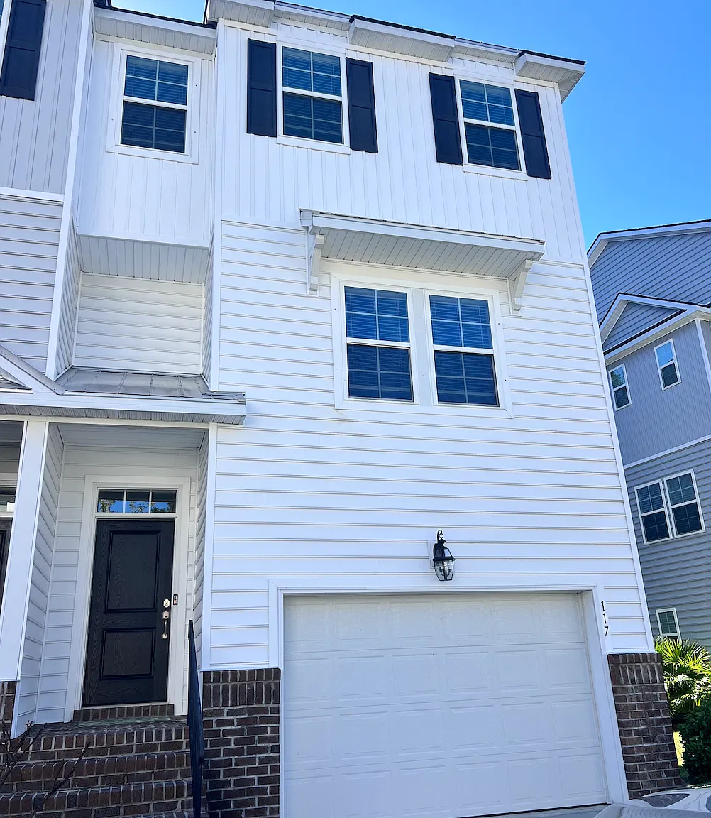 3 bed, 2.5 bath, 1888 sqft, $2,650 — Photo 1