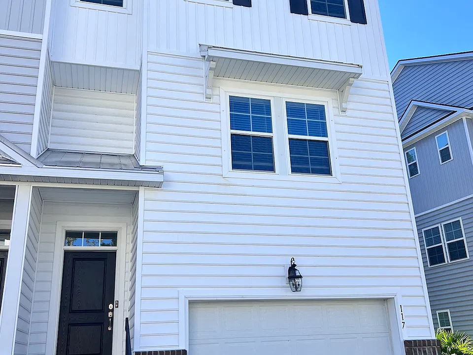 117 Claret Cup Way
