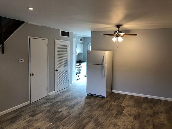 5th image of 1531 N Saratoga Pl