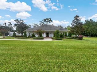 1737 Highway 22 W, Madisonville, LA 70447