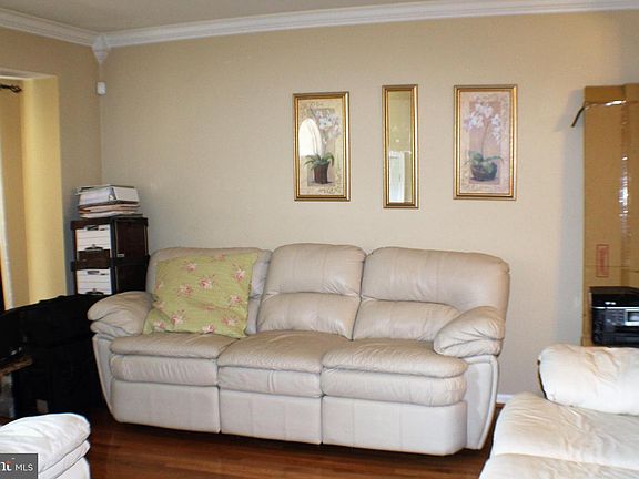 3rd image of 5185 Salt Pond Pl