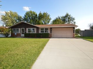 2931 Mardigras Ln, Fort Wayne, IN 46808