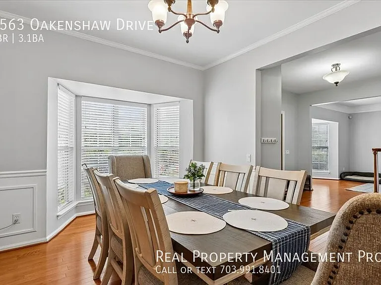 9563 Oakenshaw Dr — Photo 12