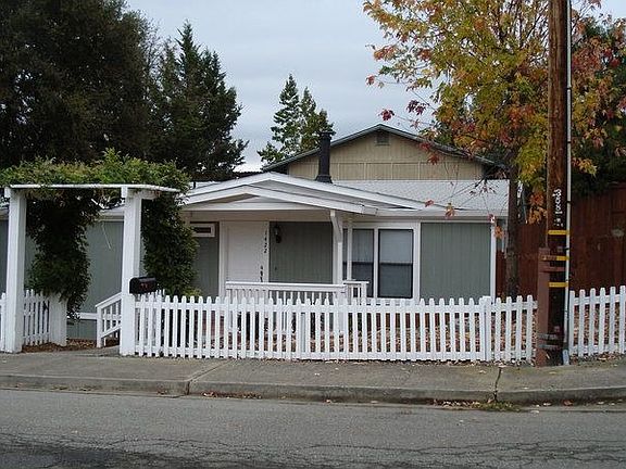 2nd image of 1422 Mellor Dr