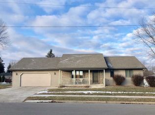 303 S Hickory St, Black Creek, WI 54106
