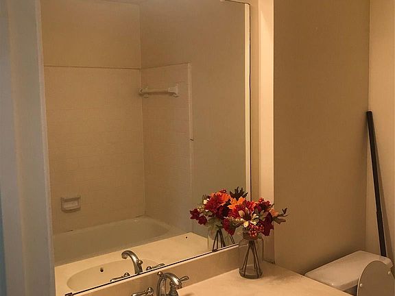 5th image of 3127 Sedgeborough Dr