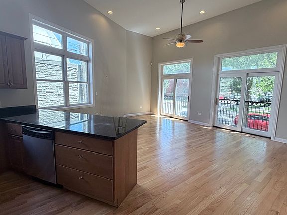 4th image of 5520 W Edmunds St #1