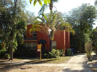 696 NE 71st St, Miami, FL 33138