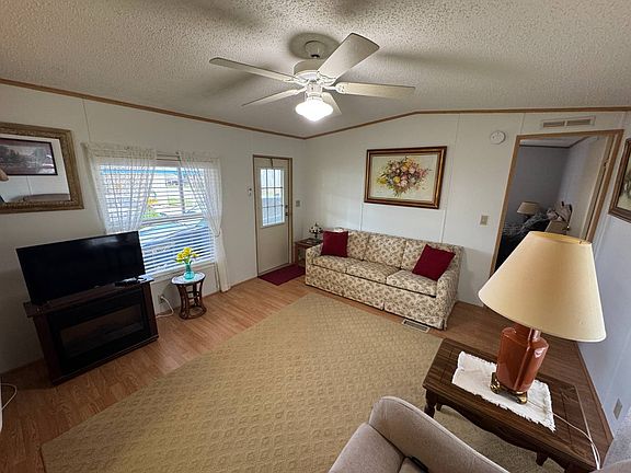 4th image of 18741 Cayman Dr