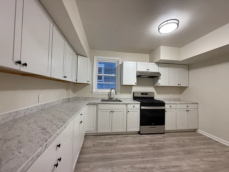 519 Chestnut St #2 — Photo 7