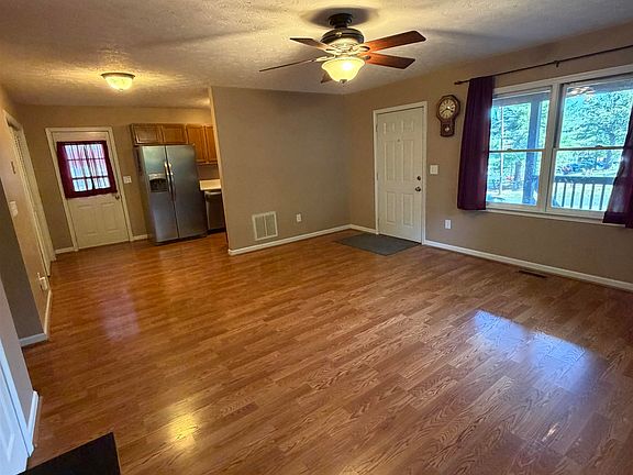 5th image of 1112 Reservoir St