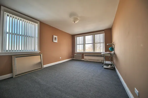 Sold by Remax Edge | media 29