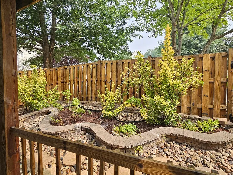 9669 Potters Hill Cir — Photo 18