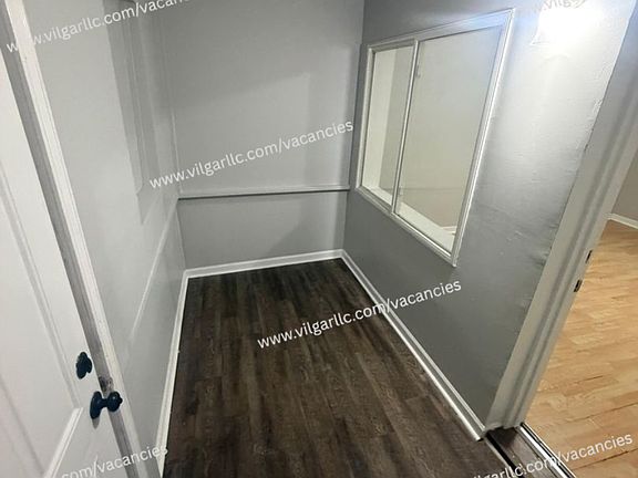 3rd image of 5006 Magoun Ave #1F