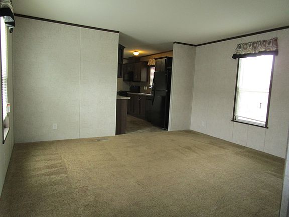 2nd image of 128 Vevay Dr S