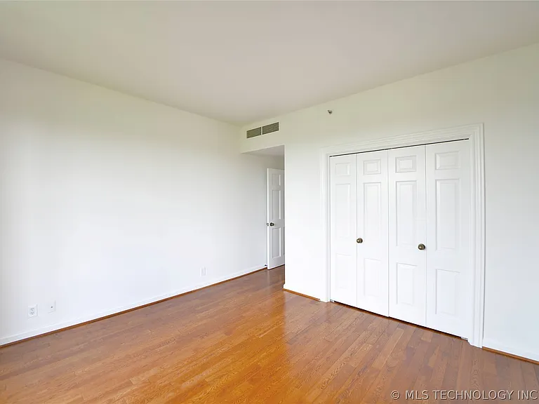 2121 S Yorktown Ave #602 — Photo 12