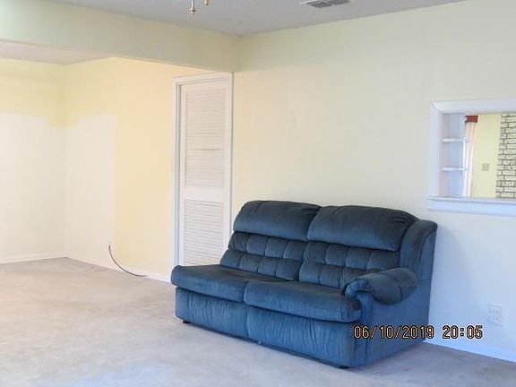 5th image of 1411 E Lons St