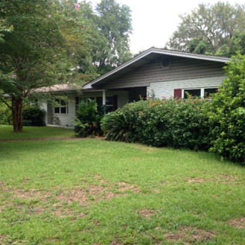 1st image of 2911 Wildwood Dr