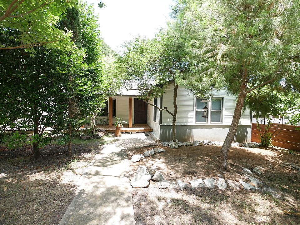 1st image of 1600 Taylor Gaines St