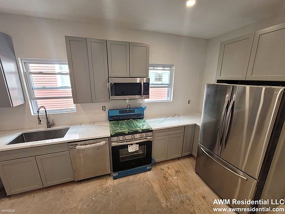 16 Woodcliff St. #2 Boston (Dorchester) Shared Unit Photo