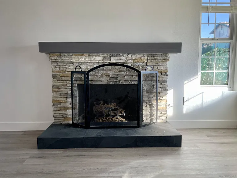 13875 Wayland Grove Ct — Photo 11