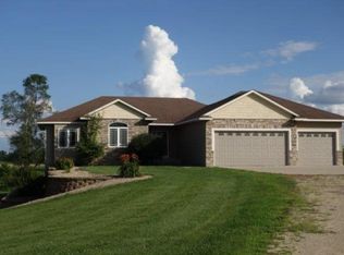 5122 30th St W, Webster, MN 55088