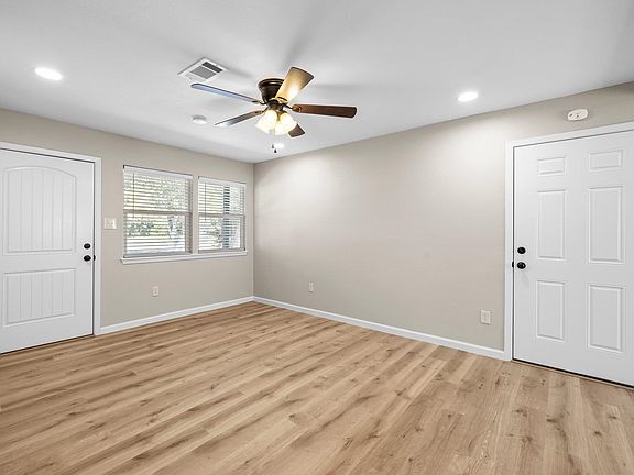 2nd image of 1101 E Marble Street