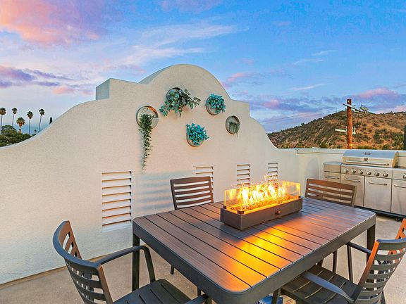 Echo Two Four Residence One Rooftop Deck