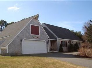 102 Elgin Rd, Pocasset, MA 02559