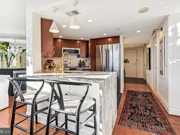 11800 Sunset Hills Rd Unit 606, Reston, VA 20190